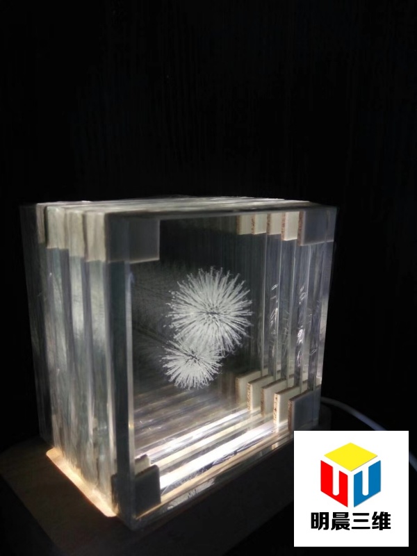 瑰麗之光：激光內雕玻璃的藝術品提升