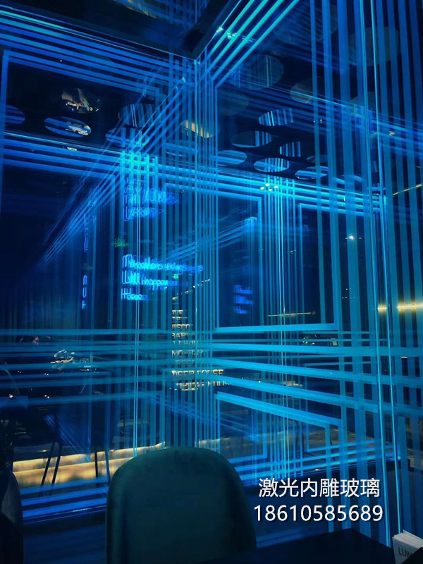 激光內(nèi)雕玻璃技術(shù)：藝術(shù)玻璃工業(yè)生產(chǎn)的精準之道